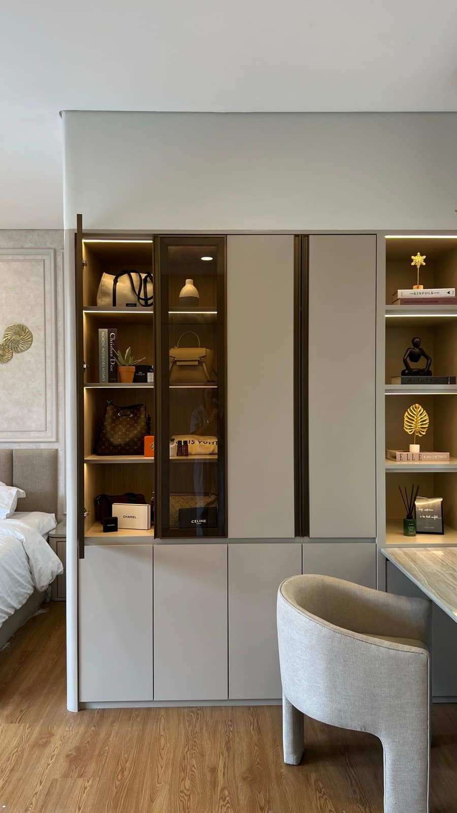 Kinaya Andara interior photograph 12