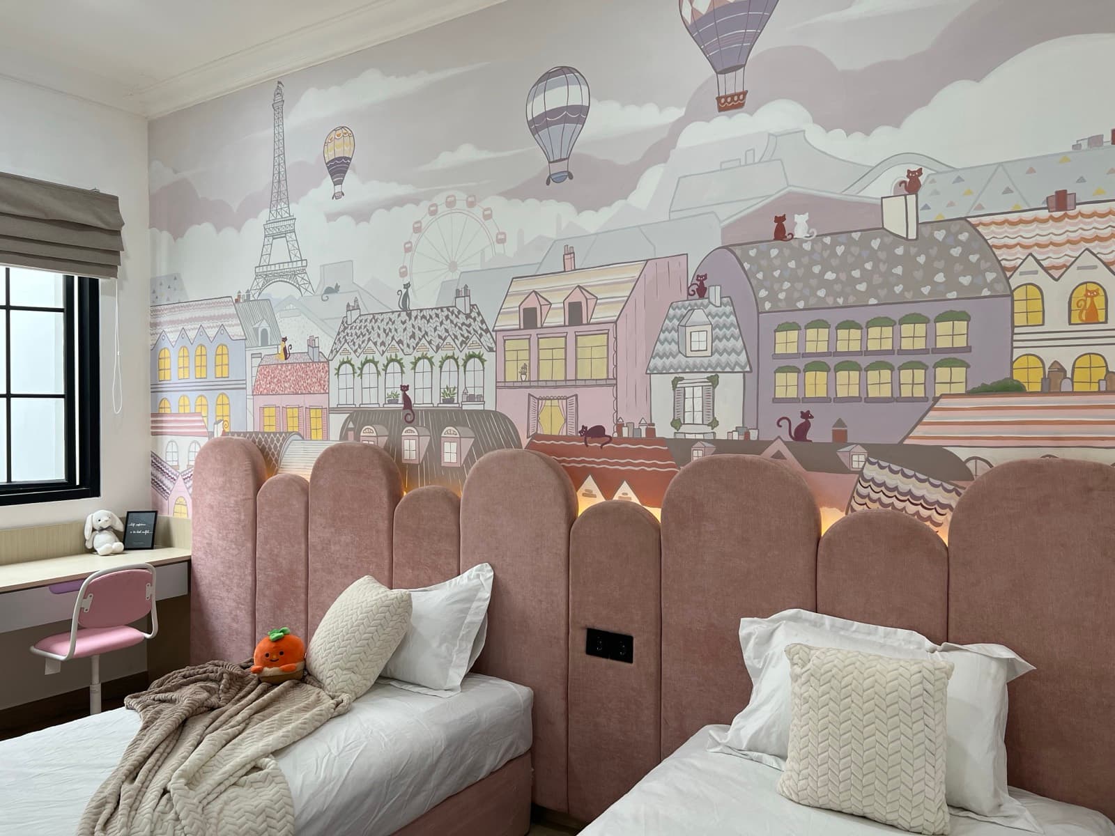 Imperial Gading interior photograph 12