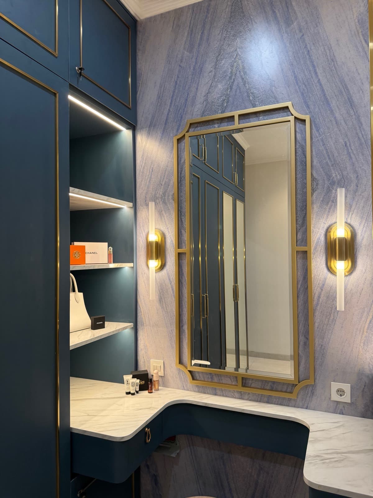 Kemang Pratama interior photograph 18